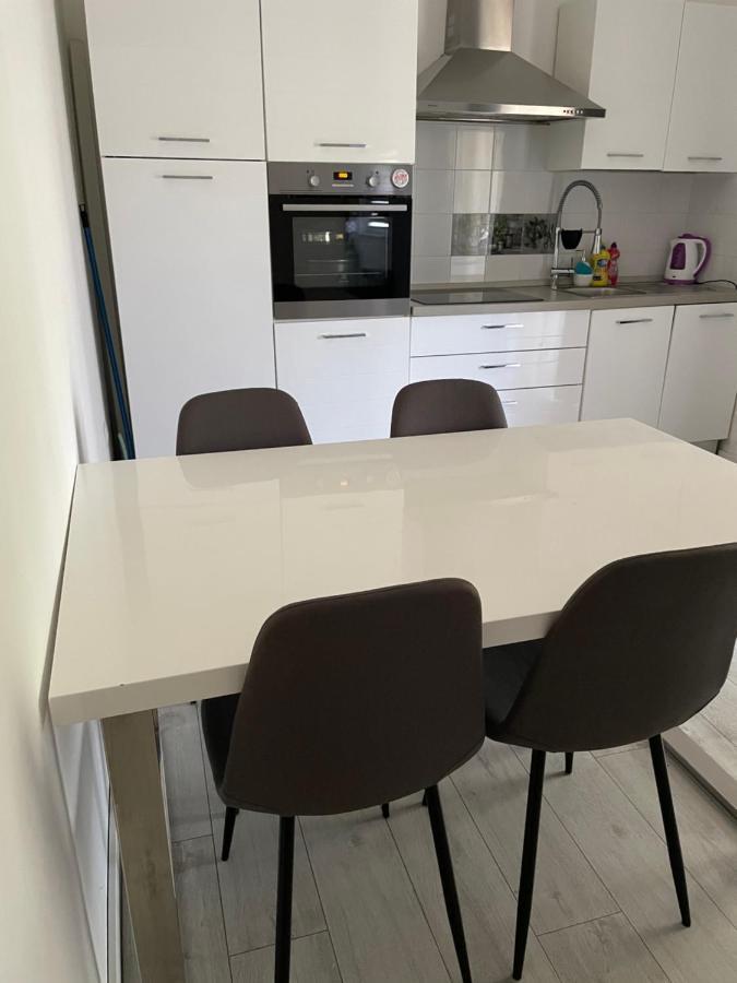 Appartamento Drenova Apartman Fiume Esterno foto