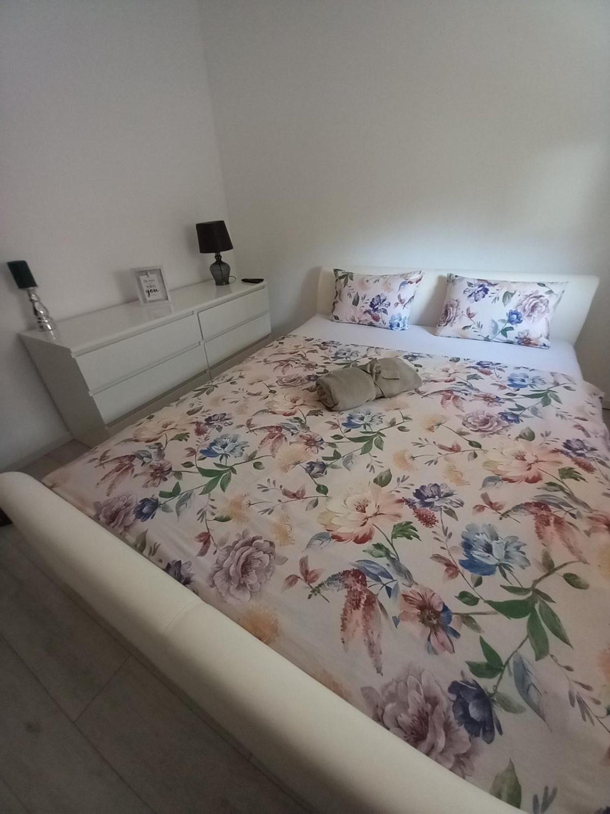 Appartamento Drenova Apartman Fiume Esterno foto